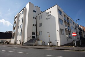 Exterior - Seaford Stunning Sea View Flat (Seaford)