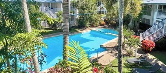 Whitsundays Mango House: Pool & Tropical Views