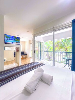 熨斗/熨衫板、Wi-Fi、床單