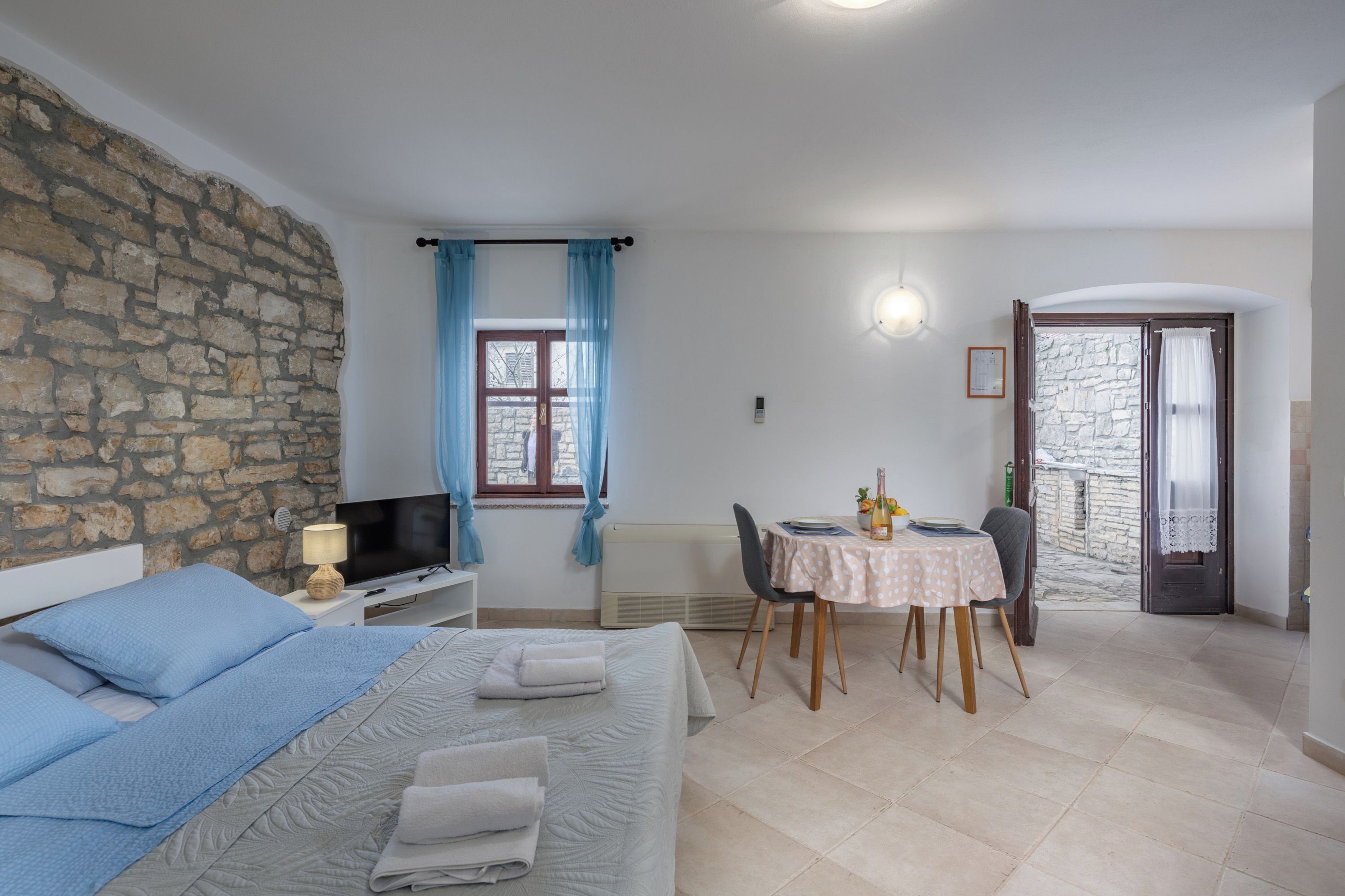 Standard Studio (Apartment Iva 1) | Free WiFi, bed sheets