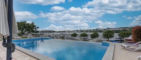 Family Apartment, Multiple Bedrooms, 2 Bathrooms (Elegant Panoramic Seaview Apartment 2) | Pool