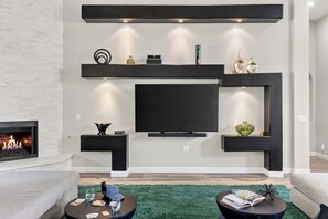 Smart-TV, Kamin