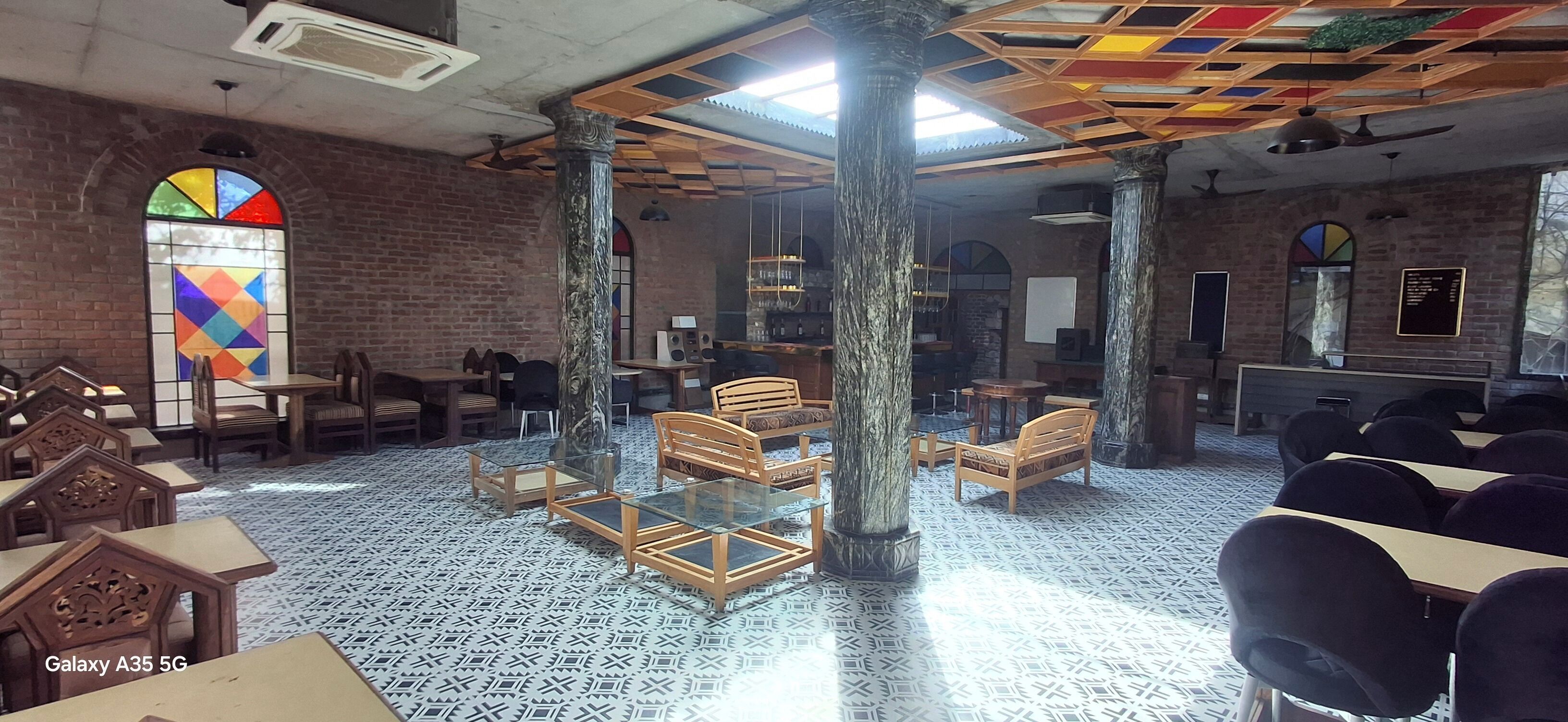 Desayuno completo todos los días (con cargo)