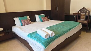 Deluxe Double Room, Garden View | Desk, laptop workspace, free WiFi - Galleria Hotel Ajmer (Ajmer)