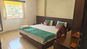 Deluxe Double Room, Garden View | Living area - Galleria Hotel Ajmer (Ajmer)