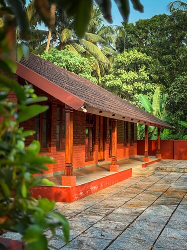 Riverside Inn villa - 2BHK Private Riverfront Villa