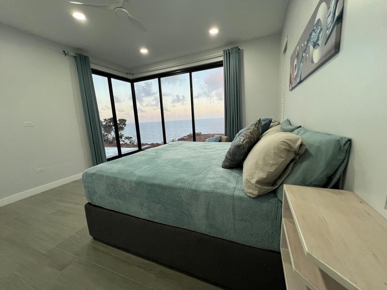 3 Schlafzimmer, Zimmersafe, Bügeleisen/Bügelbrett, WLAN