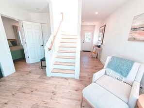 Interior - The Best Views In Rockaway | Pet Friendly Oceanview (Rockaway Beach)