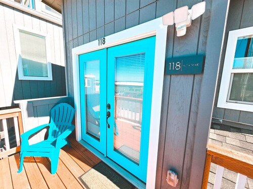 Heart of Rockaway Studio with Oceanviews