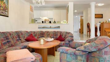 Fernseher, Stereoanlage