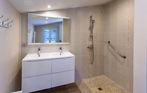 Dusche, Haartrockner