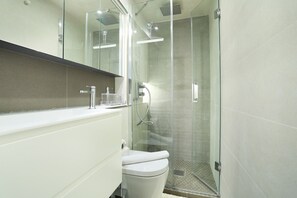 apartman | Fürdőszoba | Hajszárító és szappan