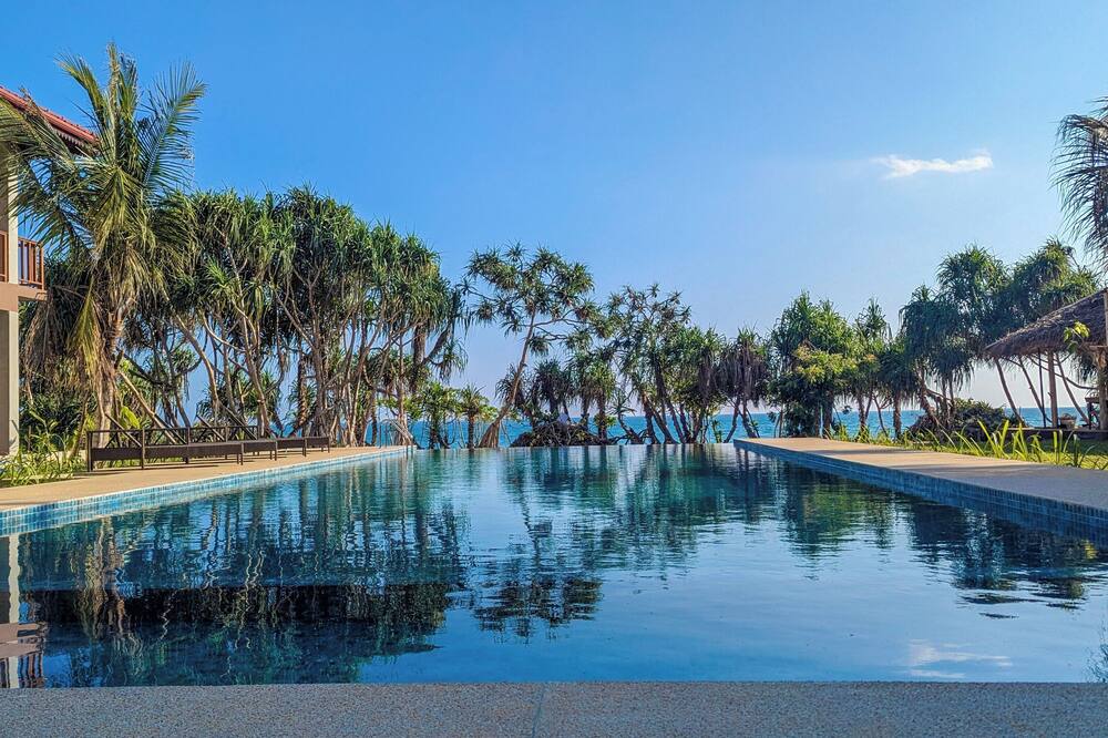 Arinna Beach Resort