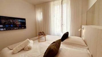 1 chambre, fer et planche à repasser, Wi-Fi, draps fournis