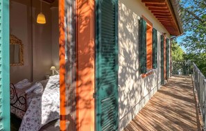 Property grounds - 3 bedroom amazing home in Frazione Marcellano (Frazione Marcellano)