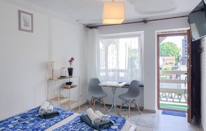 1 bedroom, travel cot, free WiFi - Gorgeous apartment in Leba with WiFi (Leba)