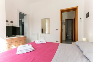 3 chambres, Wi-Fi gratuit, draps fournis