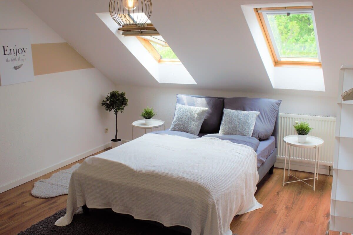 2 室のベッドルーム、WiFi、ベッドシーツ