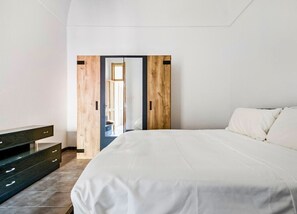 2 habitaciones, escritorio, wifi gratis y ropa de cama 