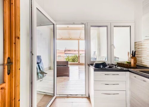 At the Historic Center and 4 minutes from the sea. House with large terrace and Climbing gym