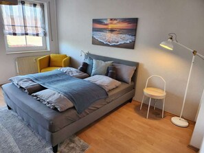 WiFi, bed sheets - FullHouse | K70 Sunrise | Balcony | Washing Mach. (Eisenach)
