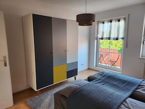 WiFi, bed sheets - FullHouse | K70 Sunrise | Balcony | Washing Mach. (Eisenach)