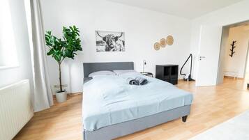 1 bedroom, WiFi, bed sheets