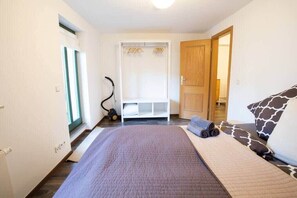 2 makuuhuonetta, Wi-Fi, vuodevaatteet