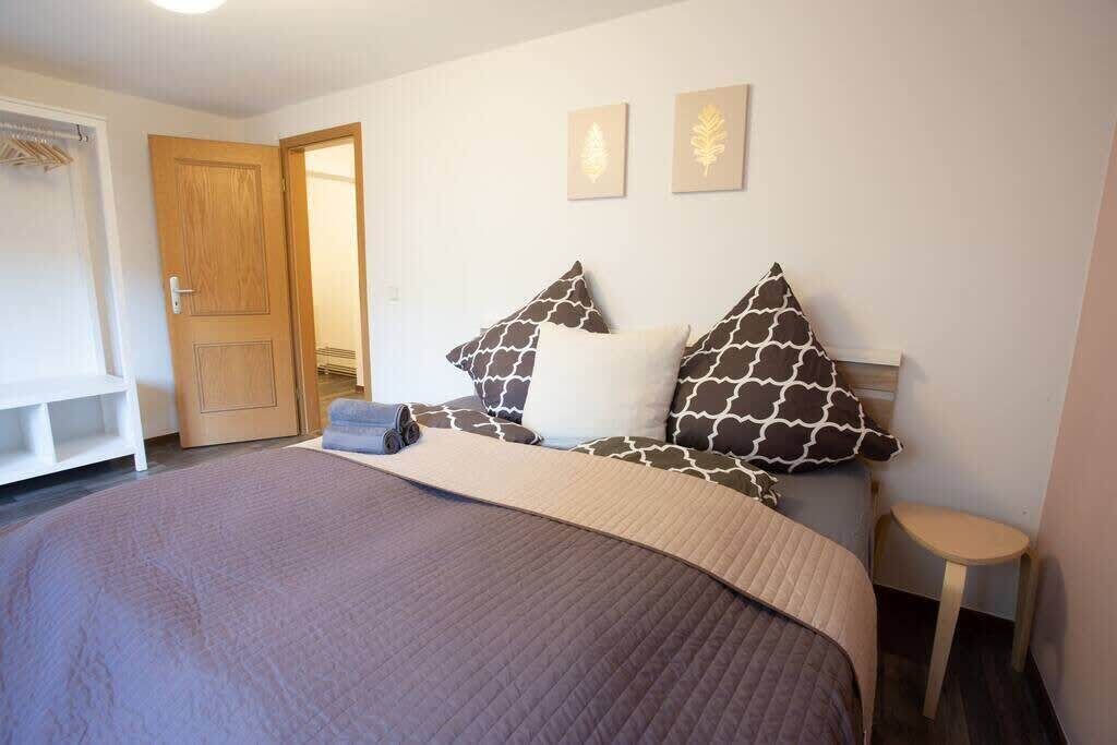 2 bedrooms, WiFi, bed sheets