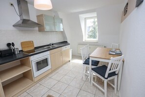 Fridge, oven, stovetop, dishwasher - FullHouse | Chemnitz | Z25 Wyoming | 2 Bedroom (Chemnitz)