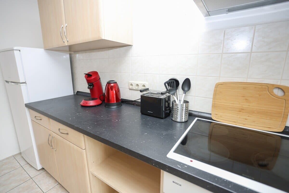 Kühlschrank, Ofen, Herdplatte, Geschirrspüler