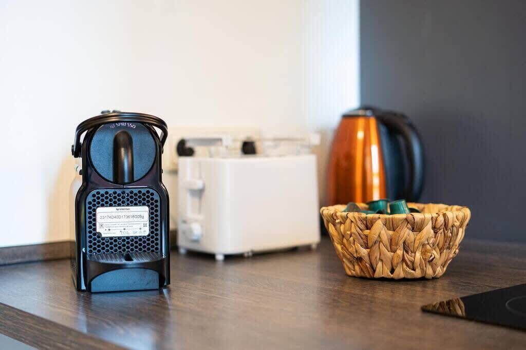 Kaffee und/oder Kaffeemaschine