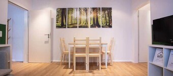 FullHouse | Halle | F38 Forest Apartment