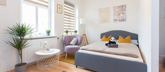 FullHouse | Chemnitz | S35 Little Sun| Studio