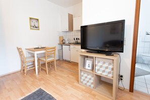 Interior - FullHouse | Chemnitz | S35 Little Sun| Studio (Chemnitz)