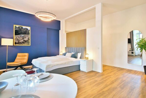 Bureau, Wi-Fi, draps fournis