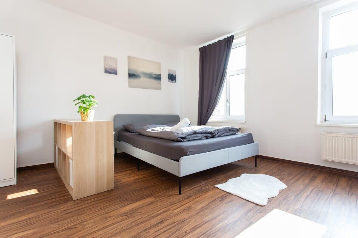 3 Schlafzimmer, Schreibtisch, WLAN, Bettwäsche