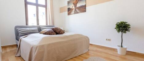 2 bedrooms, WiFi, bed sheets