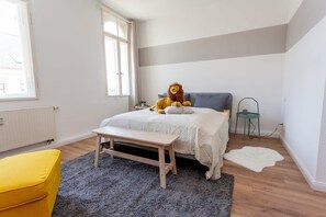 2 chambres, bureau, Wi-Fi, draps fournis