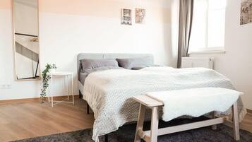 3 bedrooms, WiFi, bed sheets