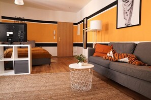 1 bedroom, WiFi - FullHouse | Halle | T28 Tiger Apt. (Halle (Saale))