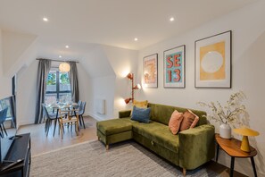 TV - Ladywell 2 bd Flat - Fast WiFi | Smart TV | Modern (London)