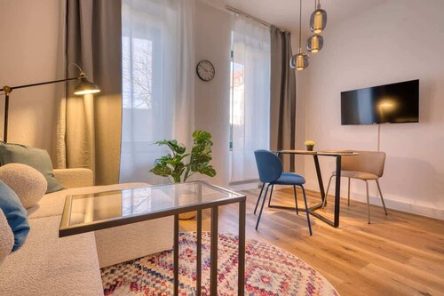 FullHouse Premium Apt. H11