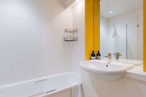 Een douche, een haardroger