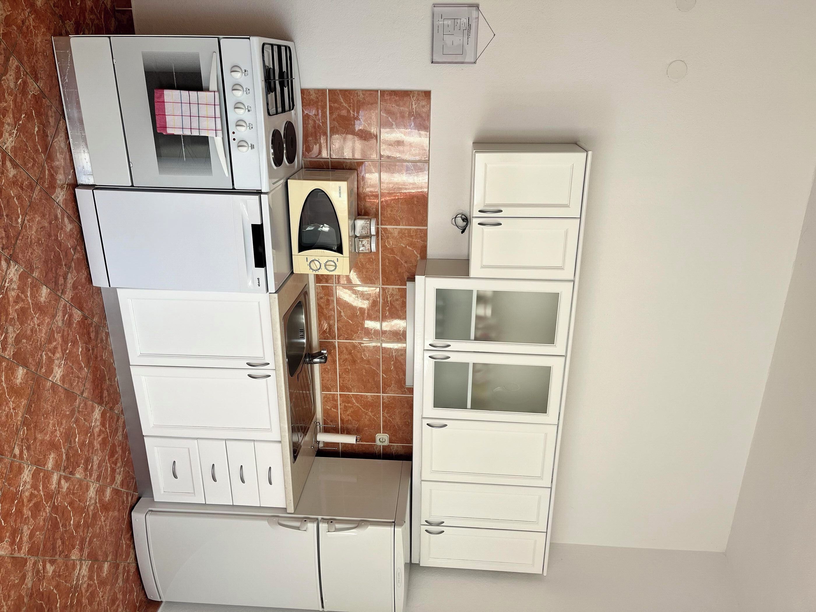 Apartment (A1) | Eigene Küche | Kühlschrank, Mikrowelle, Ofen, Herdplatte