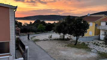 Apartment (A2) | Balkon