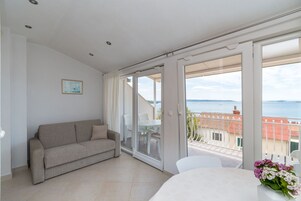 Studio (A3) | Living room