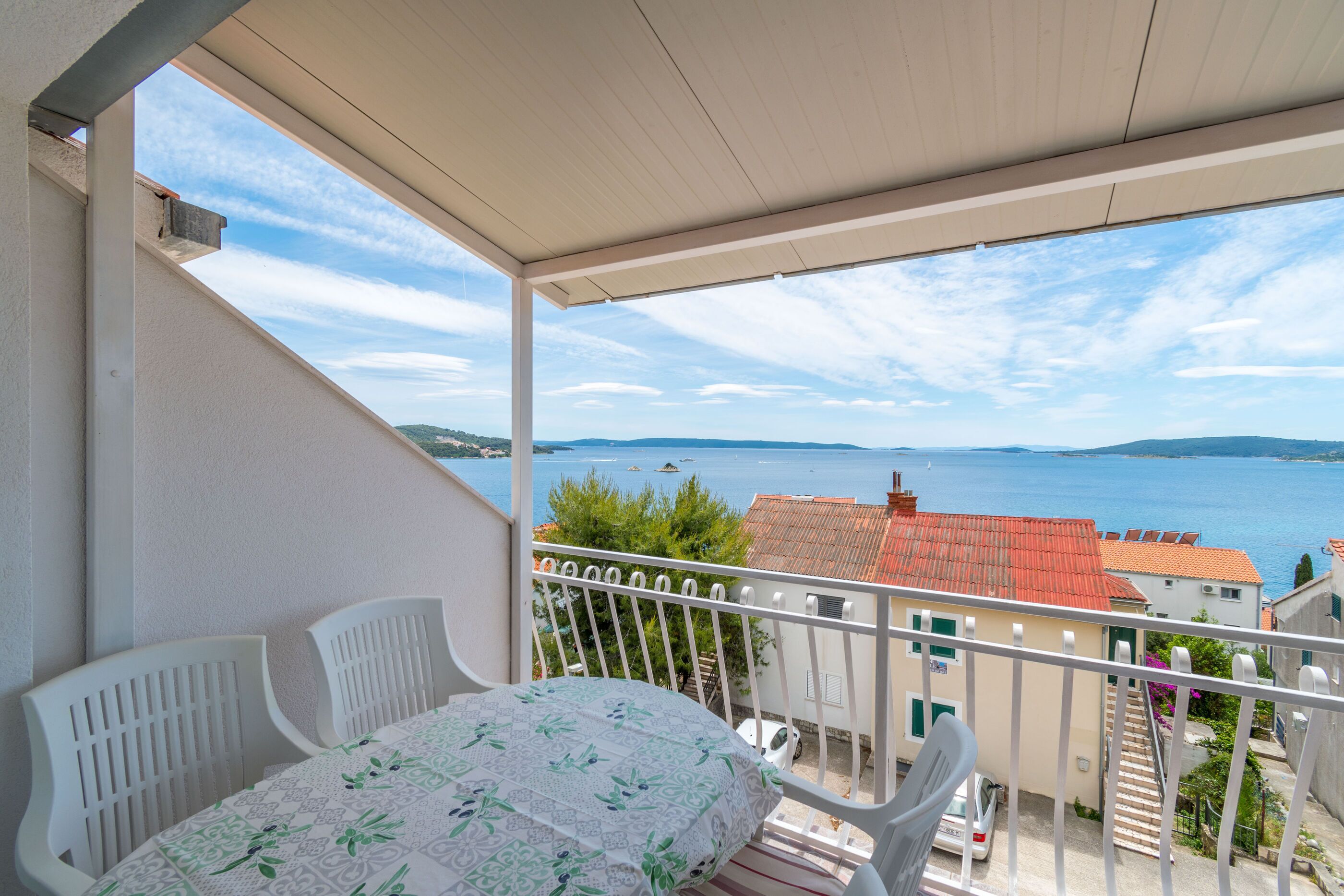 스튜디오 (A3) | 야외 식당