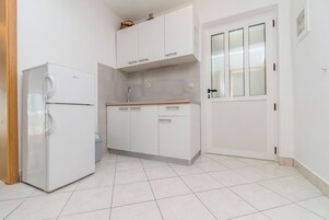 Apartment (A2) | Private kitchen