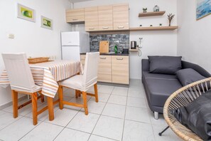 Apartment (A1) | Living room - Apartments Aldo (Primosten)